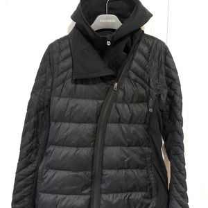 Lululemon double zip quilted light puffer jacket.